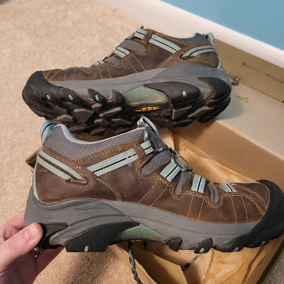 KEEN Targhee II WP Women's Hiking shoes size 8 - Picture 4 of 5